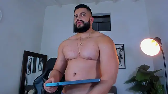 Justin_kingX7 即時 XXX 聊天