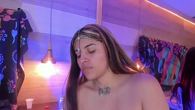 Cori_Paige: онлайн-секс-чат