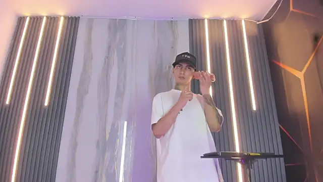 Angel_xxx's Live XXX Chat