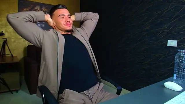 ElijahThorne Webcam show