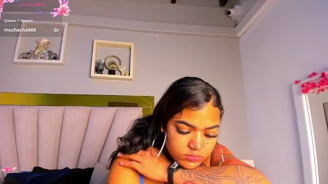 vahiolet_fuentes' Live XXX Chat