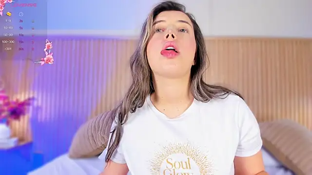 MiaBrokss_: онлайн-секс-чат