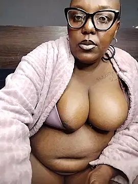 CHERRYYUMMY Adlı Modelin Canlı XXX Sohbeti