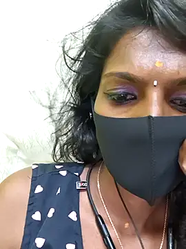 Honey_rosetamil live XXX chat