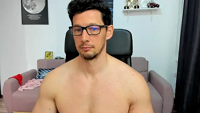 BrutusK08 网络视讯表演