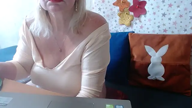 Czat XXX na żywo – QueenLana