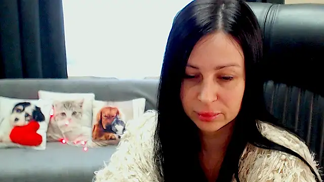 Chat +18 de SweetLouise_ ao vivo