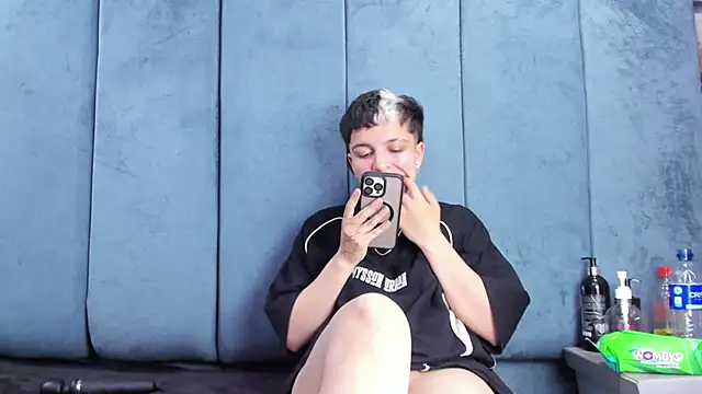 Megan_Thompson_: онлайн-секс-чат