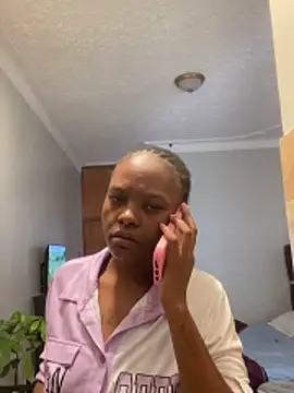 Chatroom XXX en direct de Dellah27