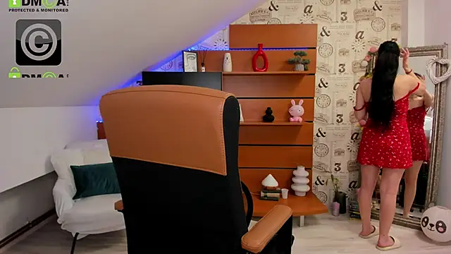 EmillyTaylor's Live XXX Chat