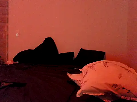 Iscariot19 Show Webcam