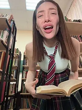 Chat XXX en directo de BallerinaCappuccino_