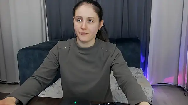 Živý XXX chat Holliy_Cooper