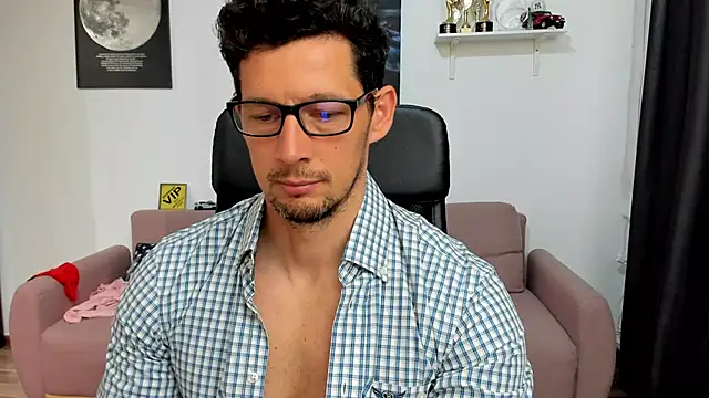 BrutusK08 라이브 XXX 채팅