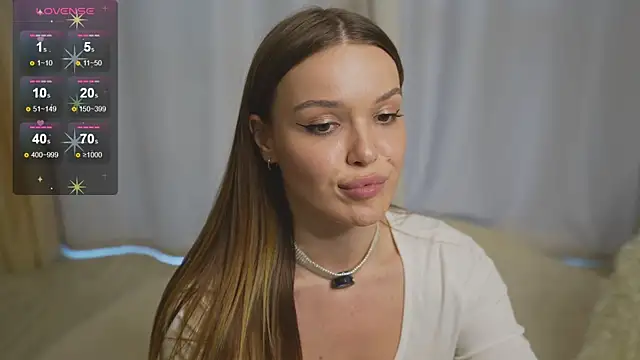 PeachyLina élő XXX-chatje