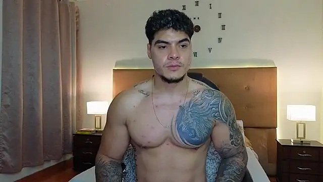 Steven_Velez 现场XXX聊天