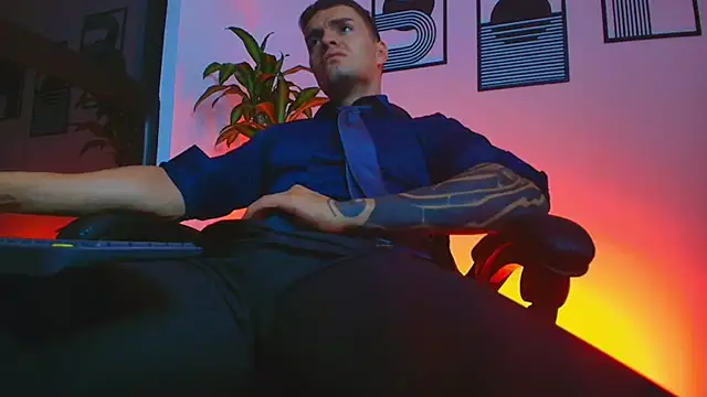 Show de ALPHA_DOMINUS_ na webcam