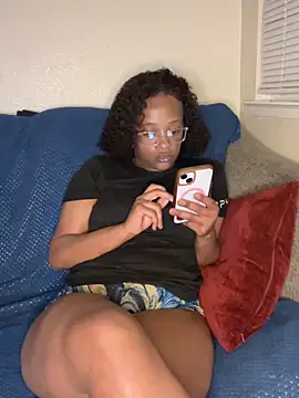 KiDaBrat live XXX chat