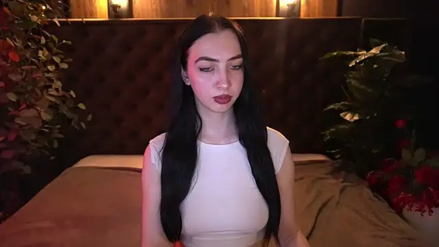 WildKittenX_'s Live XXX Chat