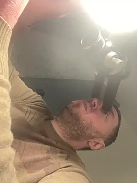 XXX chat uživo modela DorianJeday