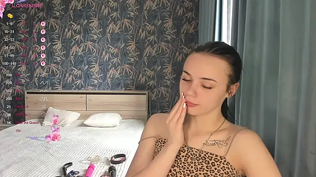 Kseni_a live XXX chat