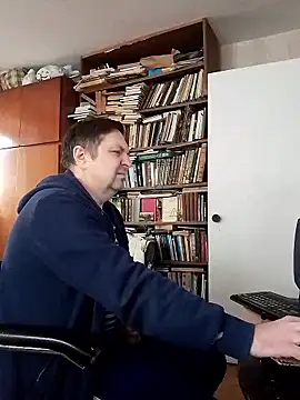 Show modela Pokaz2020 na web-kameri