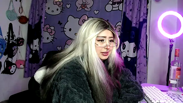 lussyevans24 Live XXX-Chat