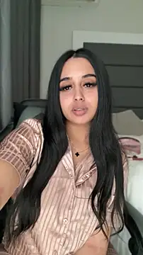 LilMisIndianx – webcam-show