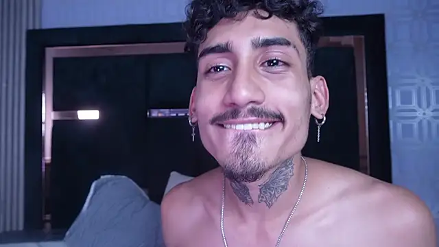 Dark_Eros_ Live XXX-chat