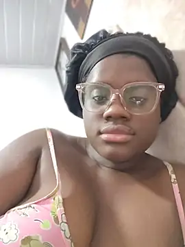 YourLiaa_ Webcam Show