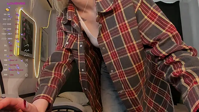 Fire_moth's Live XXX Chat