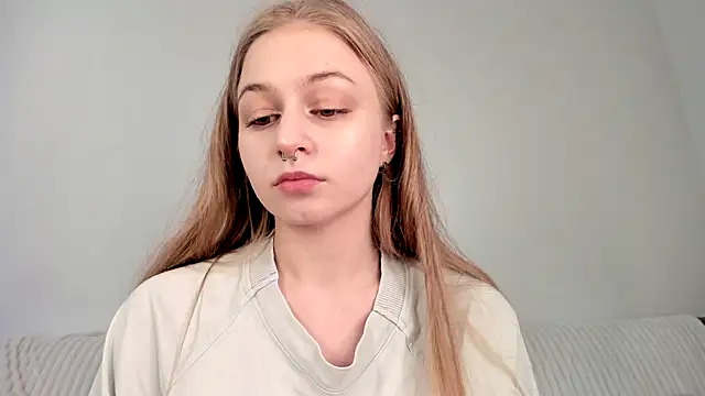 MiaMews – Naživo XXX chat