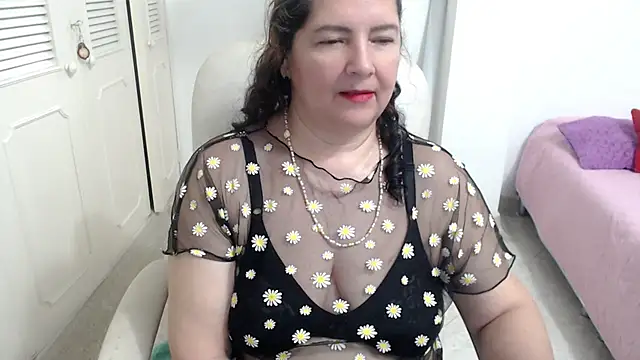 leonela_69 Live XXX-Chat