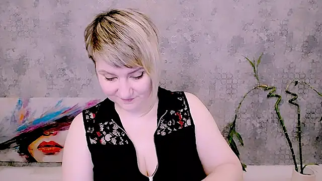 Djullia – Naživo XXX chat