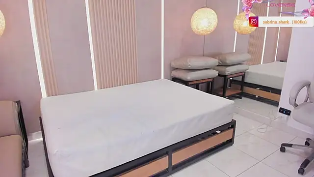 sabrina_shark_: απευθείας συνομιλία ΧΧΧ