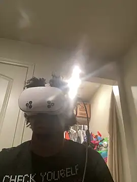 gaimov3r2024: διαδικτυακό σόου στην κάμερα