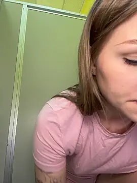 StreetSquirt's Webcam Show