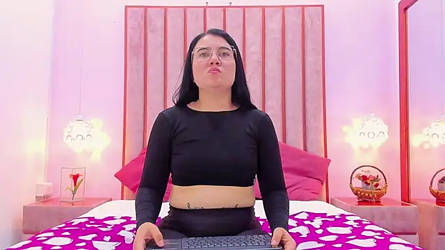 ChloeAshdord live XXX chat