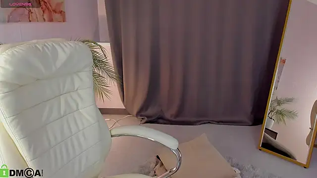 LeticiaRomano 现场XXX聊天