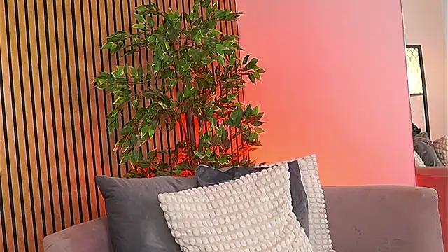 Avril_Cyrus Live XXX-Chat