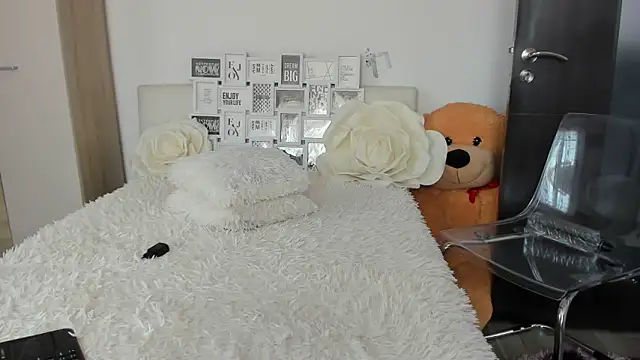 Pokazy przed kamerką – sweetemy4u