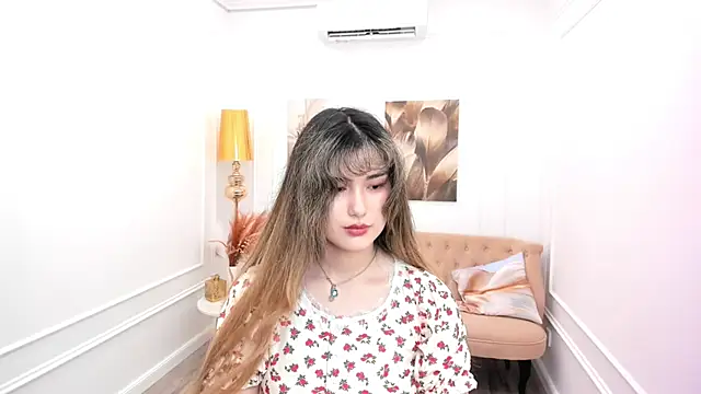 AnneTLi: онлайн-секс-чат