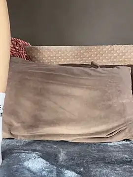 LaraVoosh's Live XXX Chat