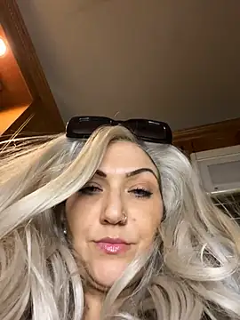 LittleMissEeve: απευθείας συνομιλία ΧΧΧ