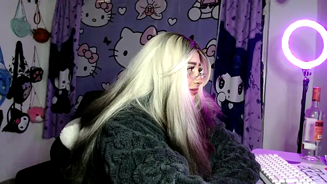 Chat XXX ao vivo de lussyevans24