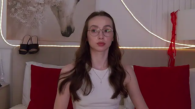 Emily_Simon Chat XXX live