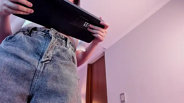 Nina_Ford Obrolan Langsung XXX