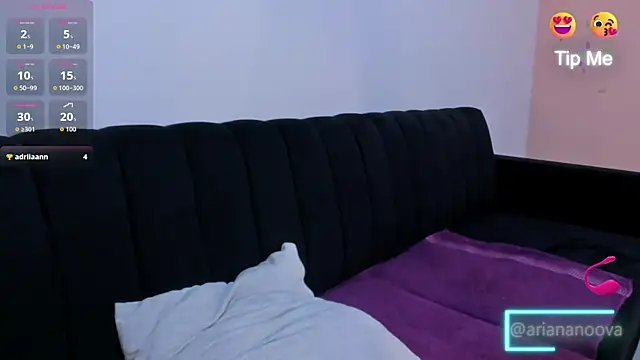 ArianaNova live XXX chat