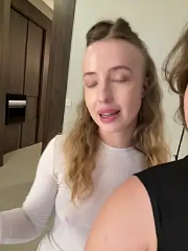 Nura_n_Sarah Pertunjukan Webcam