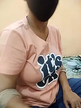 Rising_Queen ওয়েবক্যাম শো